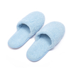 ホテルやスパ向けのバルク ブルー コーラル フリース スリッパ – 快適でカスタマイズ可能な EVE ソール