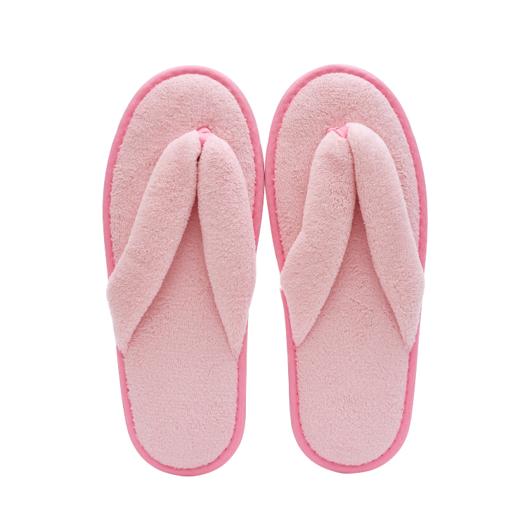 ホテルやスパ用のカスタムコーラルフリースビーチサンダル – 快適な使い捨てTバックスリッパ
